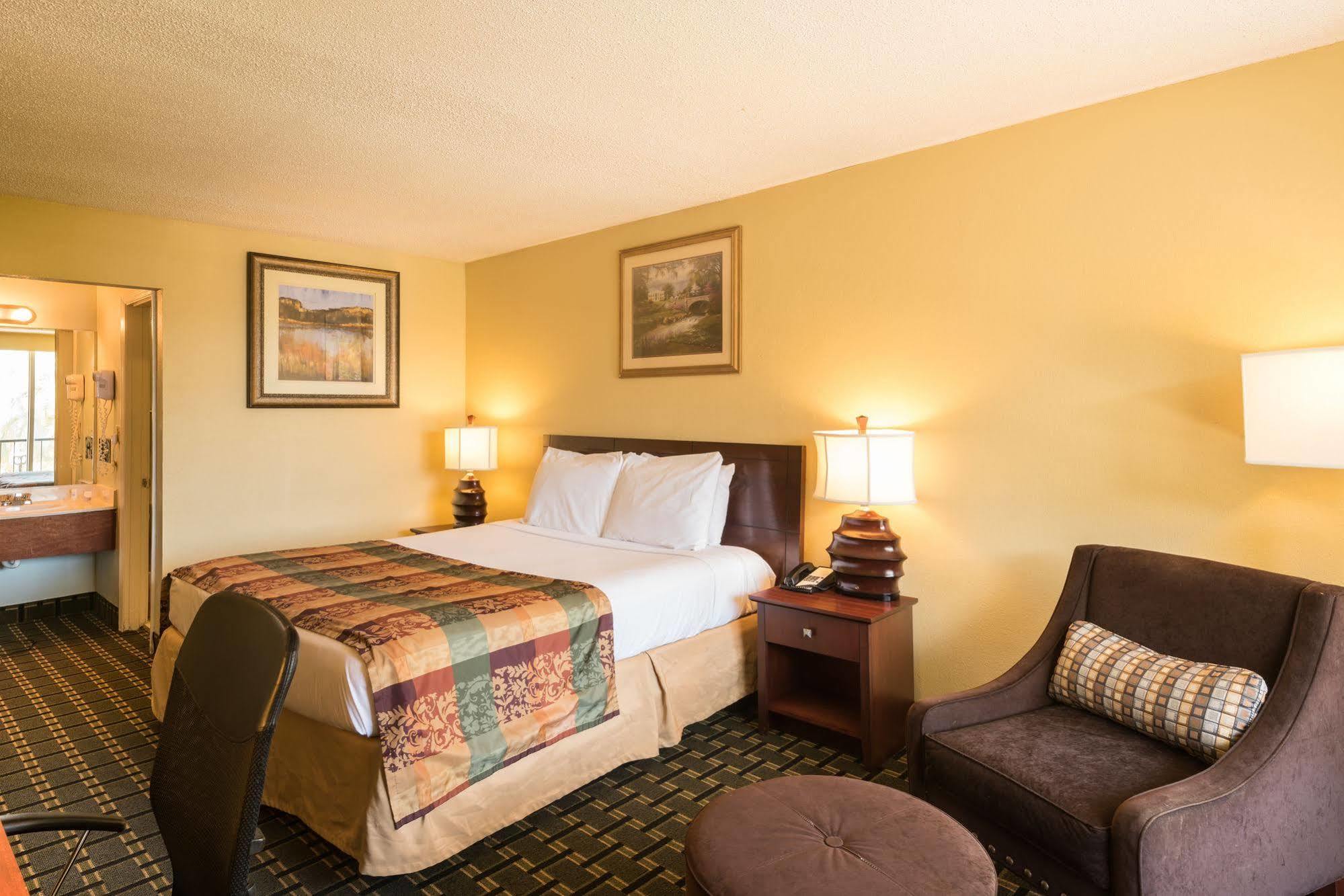 North Charleston Inn Экстерьер фото